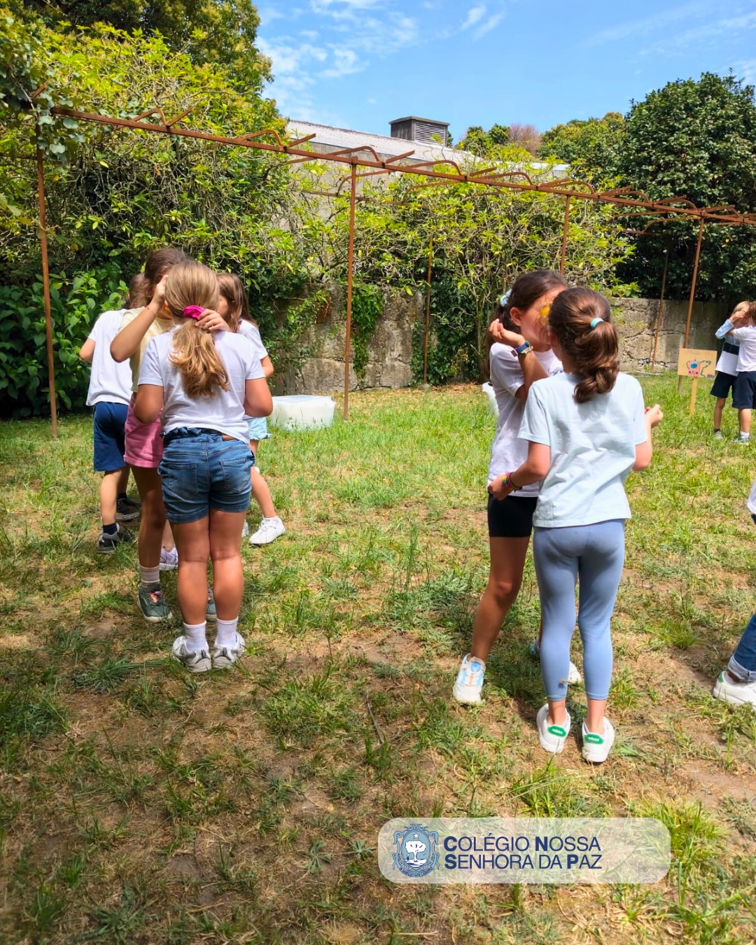 É bom lembrar! Atividade de Verão - Workshop de experimentação artística “Uma brincadeira”, no âmbito…